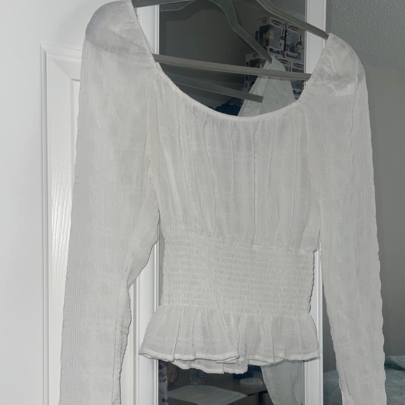 Only worn once, very cute and fresh for this summer. :) - Picture 2 of 3